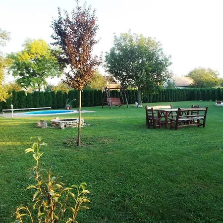 Fuer Gruppen Gegenueber Einer Reitschule Holiday home Nagyvazsony