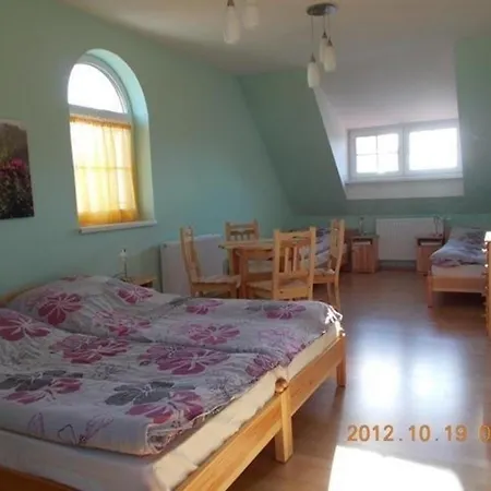 Fuer Gruppen Gegenueber Einer Reitschule Holiday home *